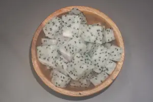 Buah Naga Beku Potong